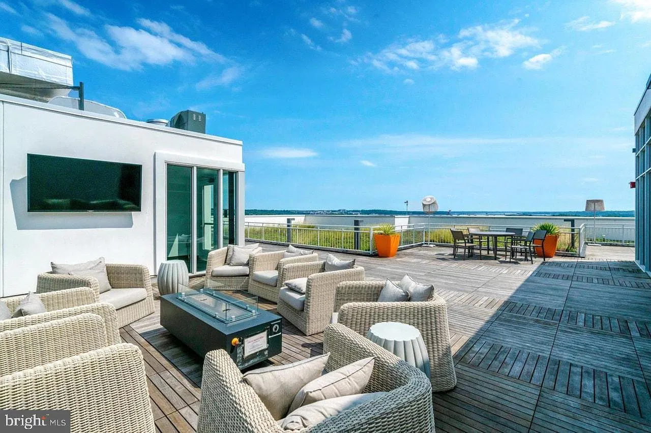 1 bed, 768 sqft, $4,000 — Photo 4