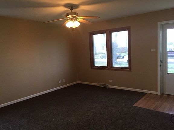 3rd image of 14821 Sacramento Ave