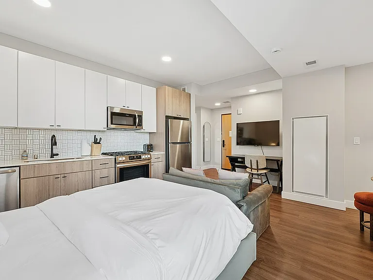 North Loop Green 360 Bedroom