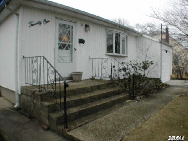 1st image of 21 Wavecrest Ave