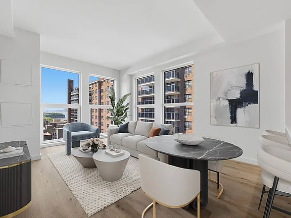 3rd image of 636 W 158th St #3D