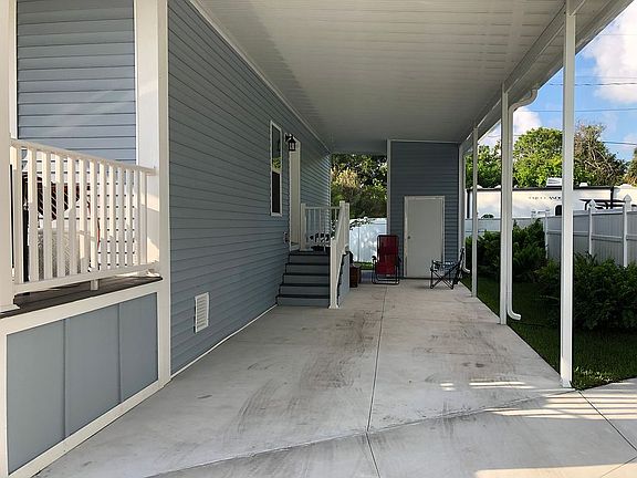 3rd image of 3223 N Lockwood Ridge Rd #160