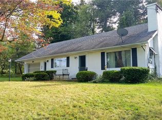 6080 Moraine Dr, Erie, PA 16509