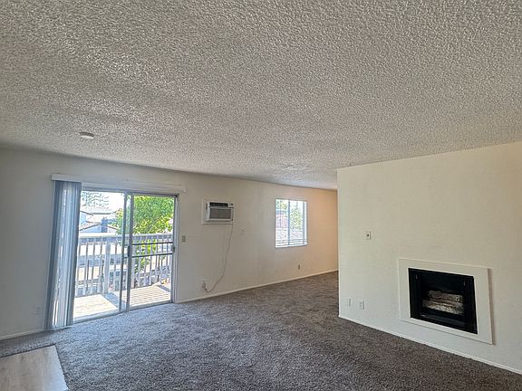 5th image of 118 Yorkshire Ct APT D