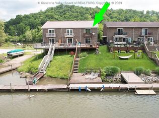 8 Rio Vista Ln, Bancroft, WV 25011