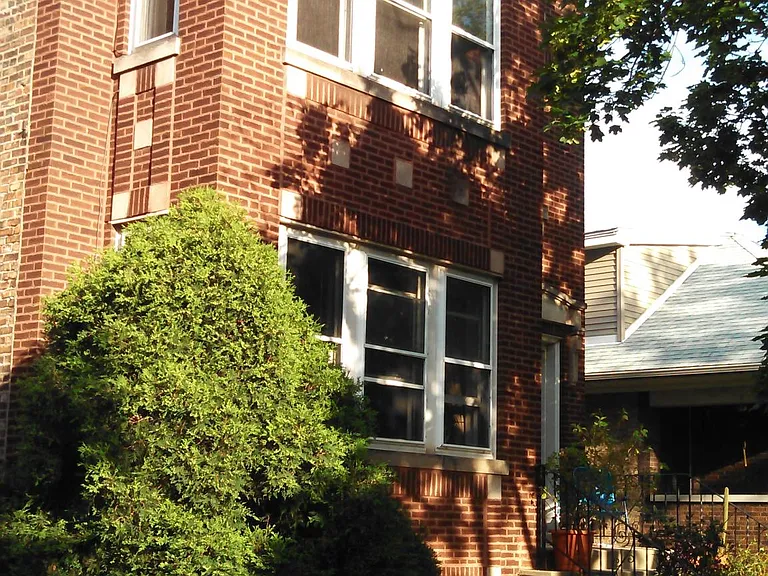 624 Elgin Ave — Photo 8