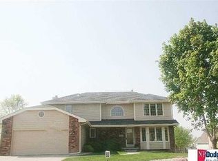 15725 Adams St, Omaha, NE 68135