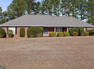 1153 Bartlett Dr, Statesboro, GA 30461