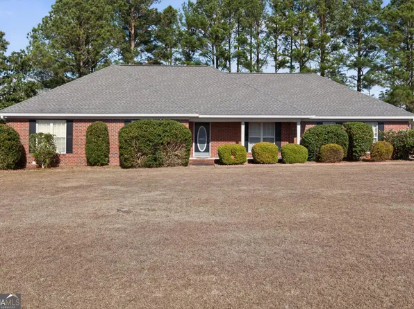 1153 Bartlett Dr, Statesboro, GA 30461