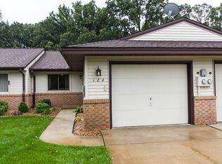 124 Jerry Liefert Dr, Monticello, MN 55362