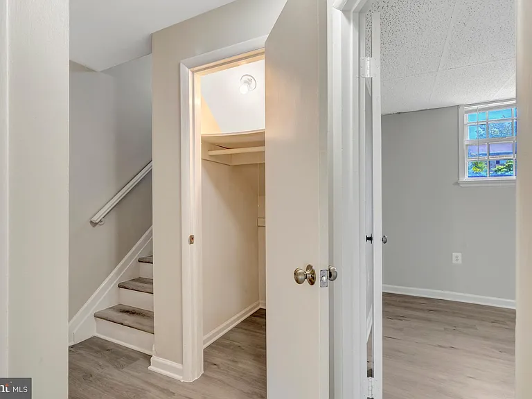 7065 Leewood Forest Dr — Photo 41