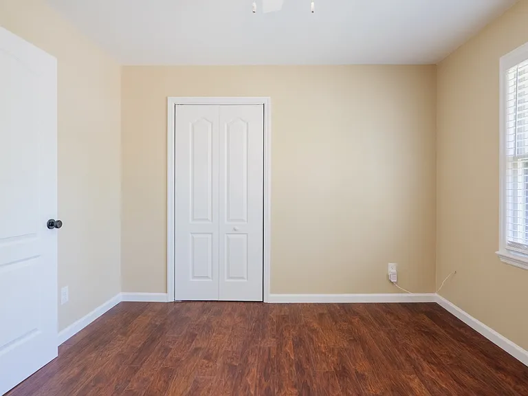 4104 Lantern Ln — Photo 13