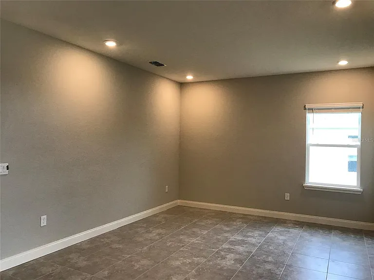 1437 Cypress View Ln — Photo 19