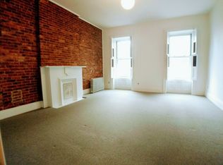 61 S Elliott Pl #D, Brooklyn, NY 11217
