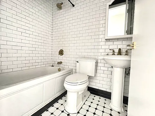 Rented by Native Real Estate LLC | media 7