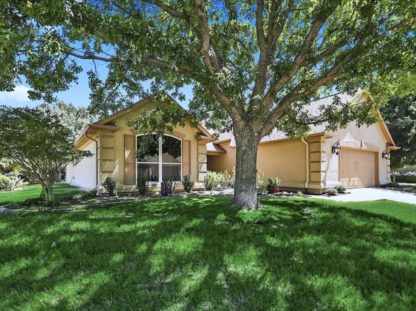 10512 Belvedere Dr, Denton, TX 76207