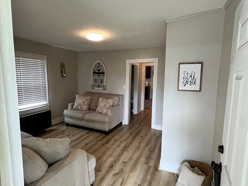 1st image of 312 S Walnut Ave APT B