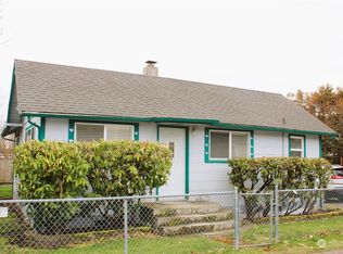 1766 1/2 Pioneer St, Enumclaw, WA 98022