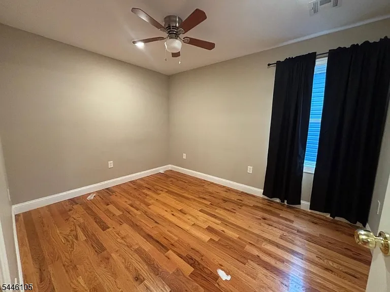 850 Rebecca Pl — Photo 8