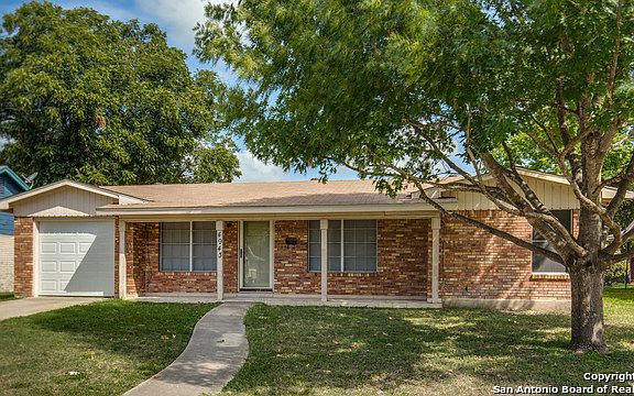 3rd image of 4943 Bernadine Dr
