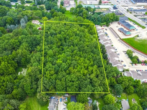Abington Rd, Akron, OH 44312