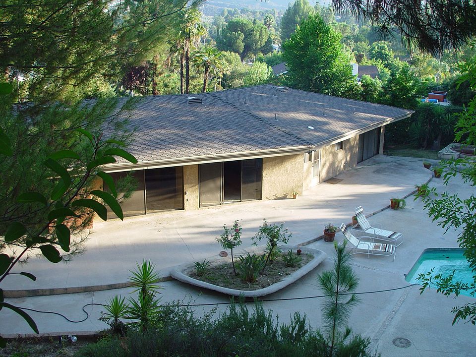 2nd image of 4655 La Subida Pl