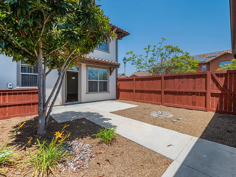 Catalina Heights - Military Housing — Photo 22