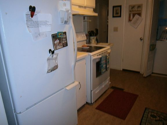 5th image of 1114 Fountainview Lake Dr
