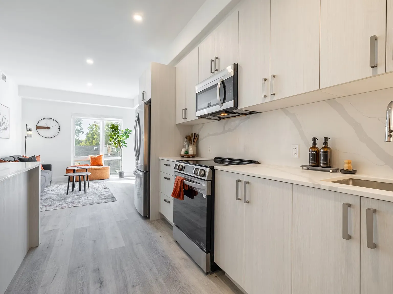 1370 Stittsville Main Street Ottawa — Photo 4