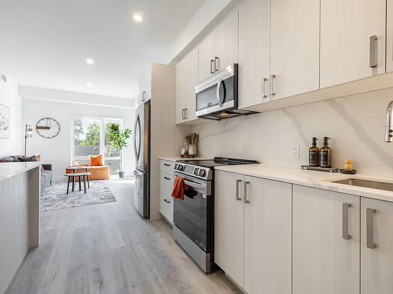 1370 Stittsville Main St #412 — Photo 4