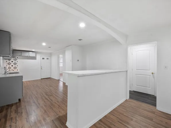 1122 E Palestine St, Mexia, TX 76667