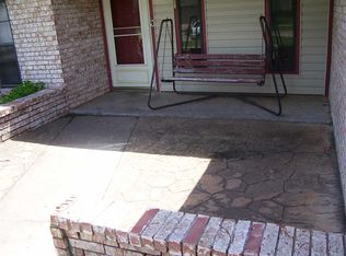 6808 SW Bainbridge Ave, Lawton, OK 73505