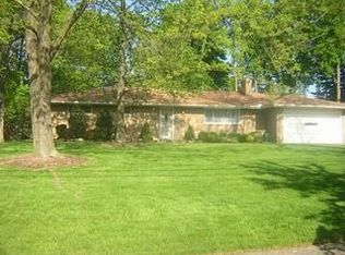 5175 Evergreen Dr, North Olmsted, OH