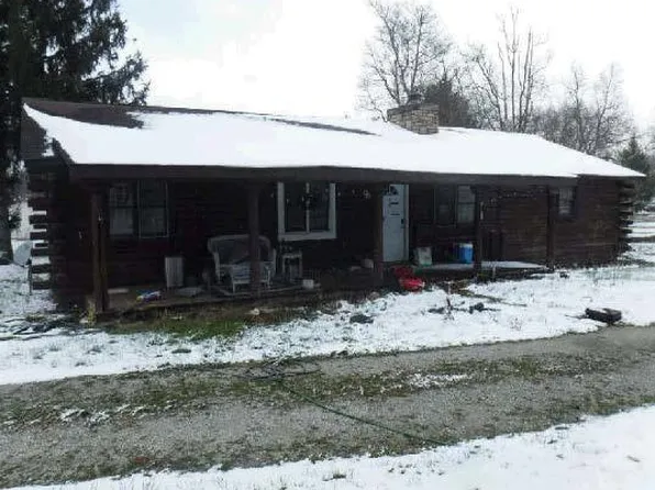 8163 N Seminole Pl, Walkerton, IN 46574