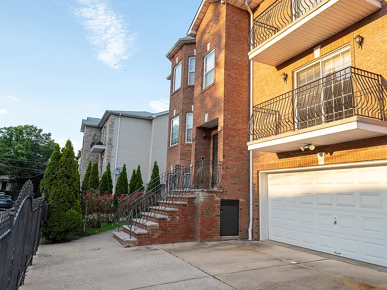 5-9 Marion Pl #3 — Photo 28
