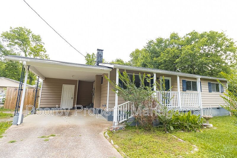 1st image of 304 McDonald Dr