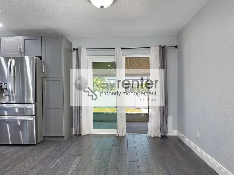 5923 19th St NE — Photo 6