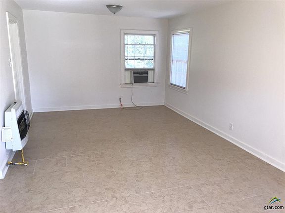 4th image of 514 1/2 E Charnwood St