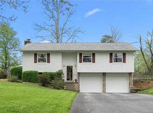 33 Riannon Ln, Hendersonville, NC 28791