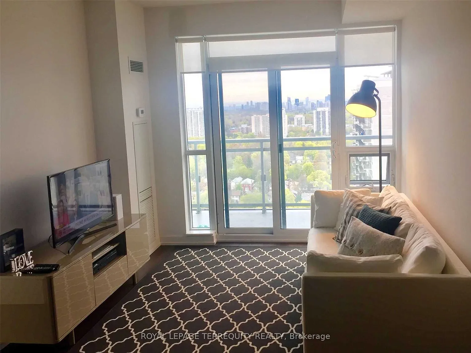 1 bed, $2,580 — Photo 3