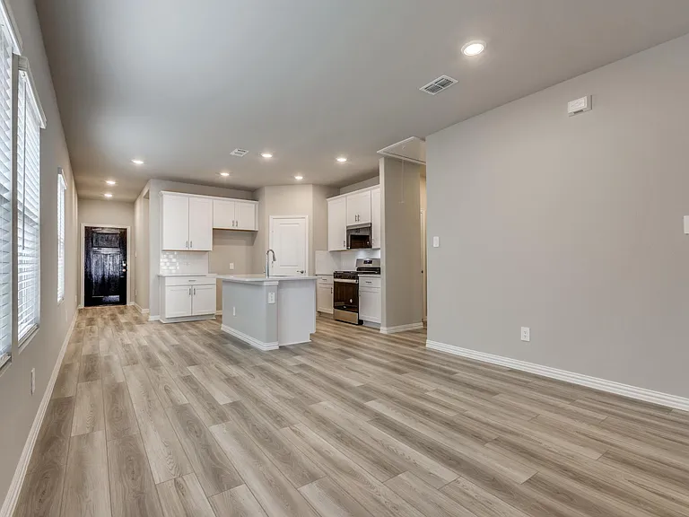 4805 Everly Ct — Photo 10