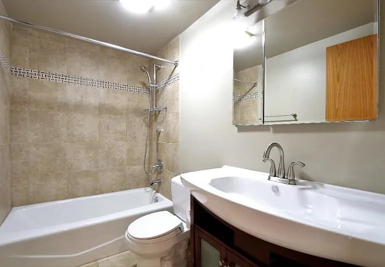 604 S Loomis St — Photo 23