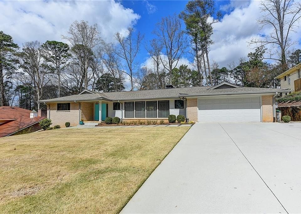 1st image of 2694 Parkview Dr NE