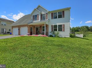 114 Baker And Russell Dr, Shippensburg, PA 17257