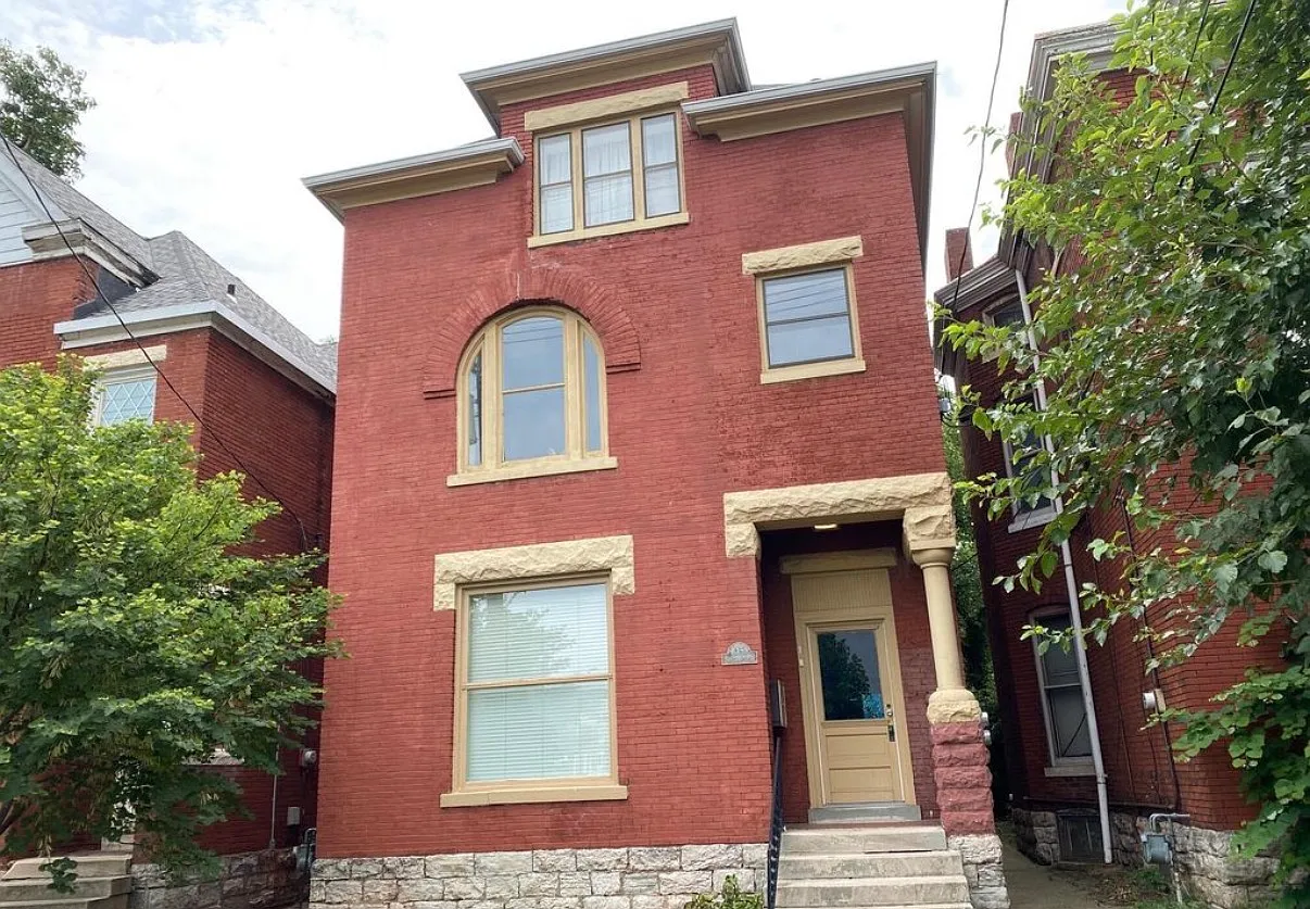 2 bed, 980 sqft, $1,250 — Photo 1