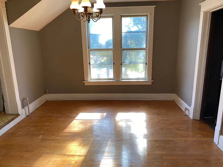 717 Jackson St — Photo 4