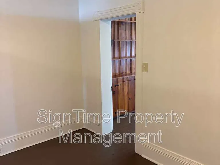 38 E Franklin St #4 — Photo 9