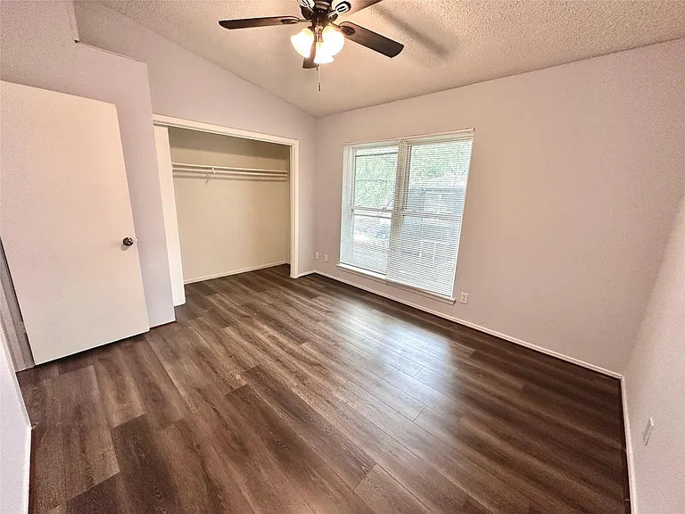 3822 Southway Dr #102 — Photo 24