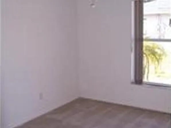 2132 SW 4th Ct, Cape Coral, FL 33991