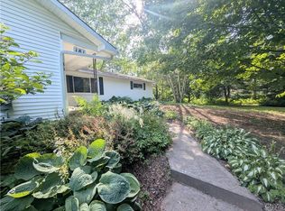 181 Pendergast Rd, Phoenix, NY 13135